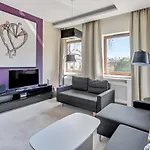 Executive Apartment With Sauna By Grand Apartments
